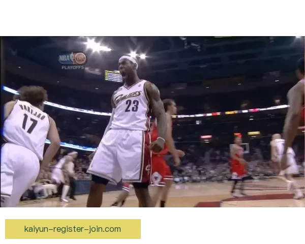 詹姆斯13周年经典回顾死亡隔扣特里与招牌庆祝动作