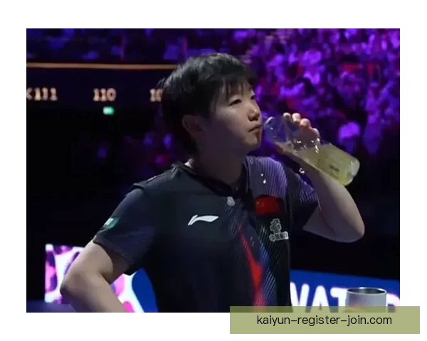 孙颖莎强势横扫对手打到温特闭眼崩溃三进决赛冲击三连冠侯英超盛赞无以复加