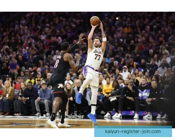 布朗力挺东契奇称其得分天赋与投篮手感堪称与生俱来的超级巨星